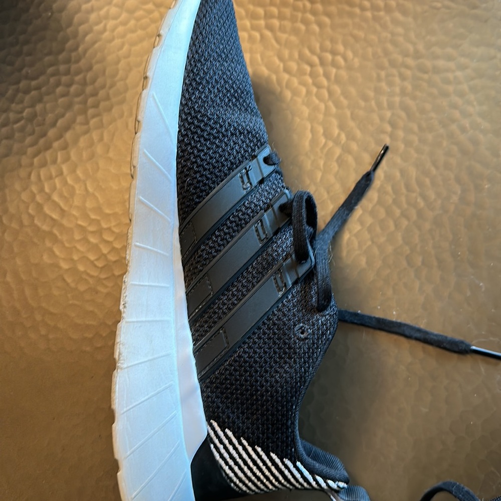 Adidas Trainer - Picture 3 of 6
